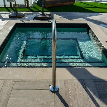 Upscale Comfort And Breathtaking Views At H Hollywood Residences By Zelloo Beverley Beach Exterior foto